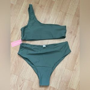 NWT. Large, one shoulder, high waist bottom Bikini